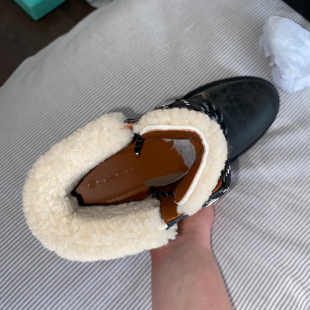 Size 10 Coach Lorimer Bootie w Shearling - Picture 9 of 16